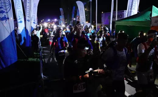 Największe wyzwanie Festiwalu Biegowego! Bieg na 100 km wystartował w środku nocy - 49